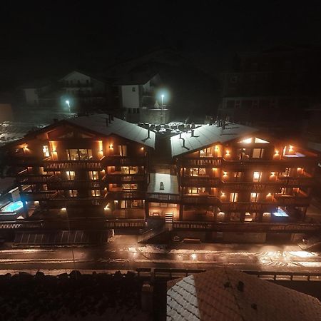 بيريوِل تْشيرفينيا La Cresta Chalet المظهر الخارجي الصورة