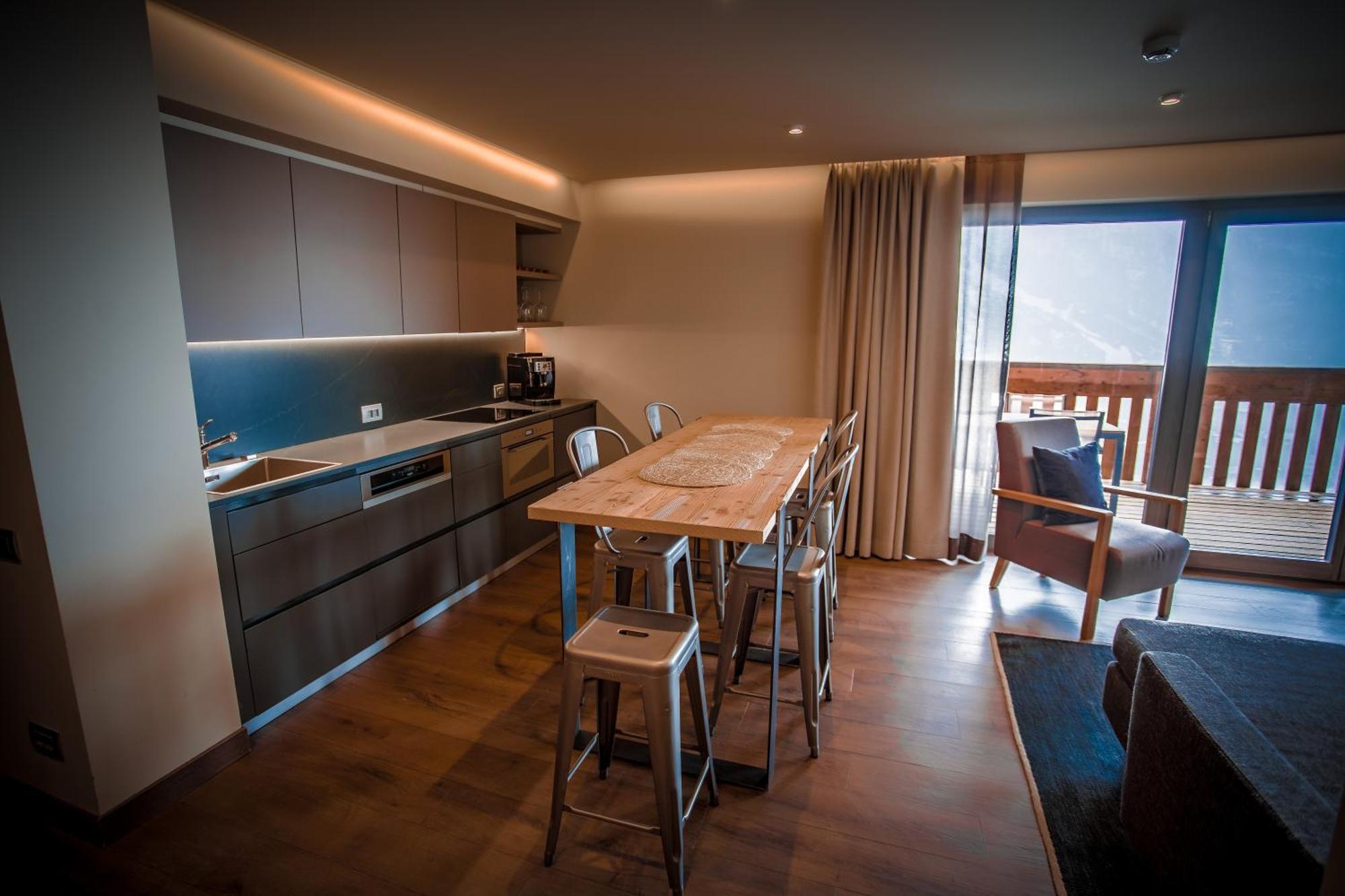 بيريوِل تْشيرفينيا La Cresta Chalet المظهر الخارجي الصورة